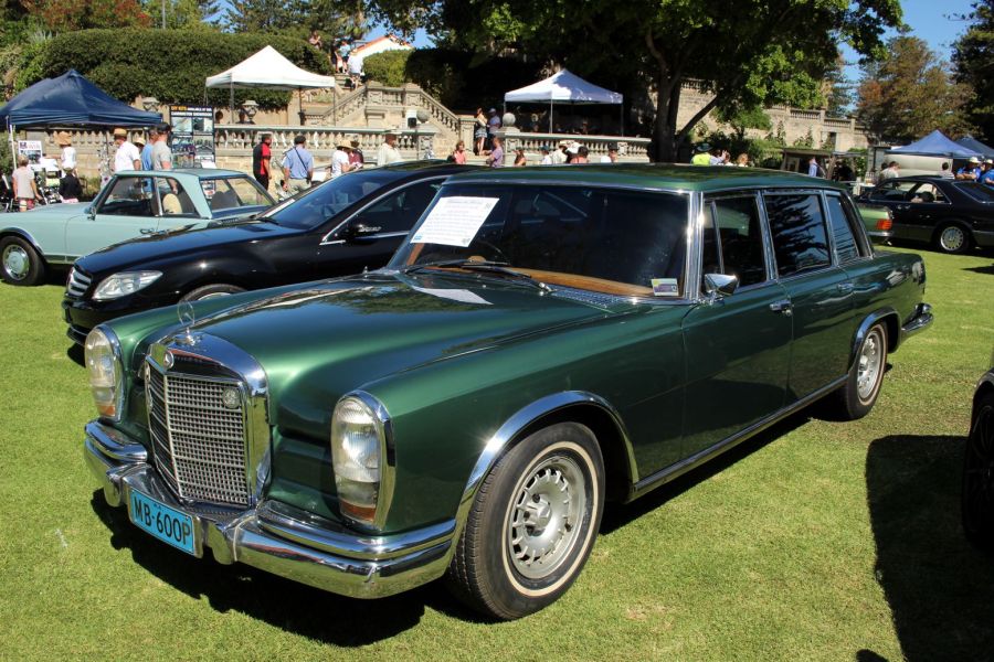 Mercedes 600