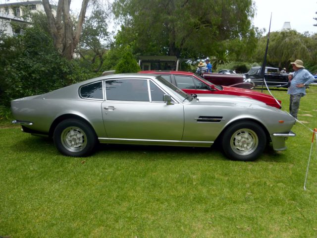 COTM17 Aston Martin V8 Vantage