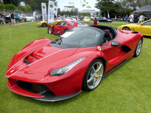 COTM17 LaFerrari Aperta