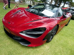 McLaren 720S front